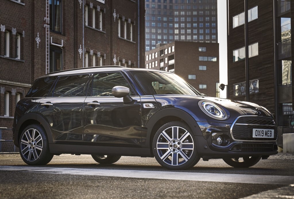 MINI CLUBMAN.       (UK)