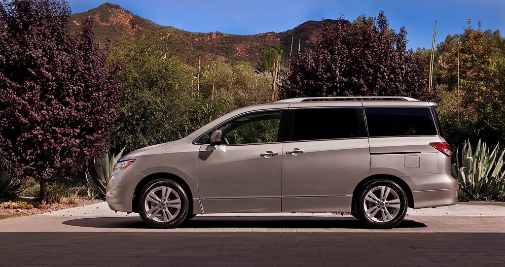 NISSAN QUEST.        (JAPANESE)